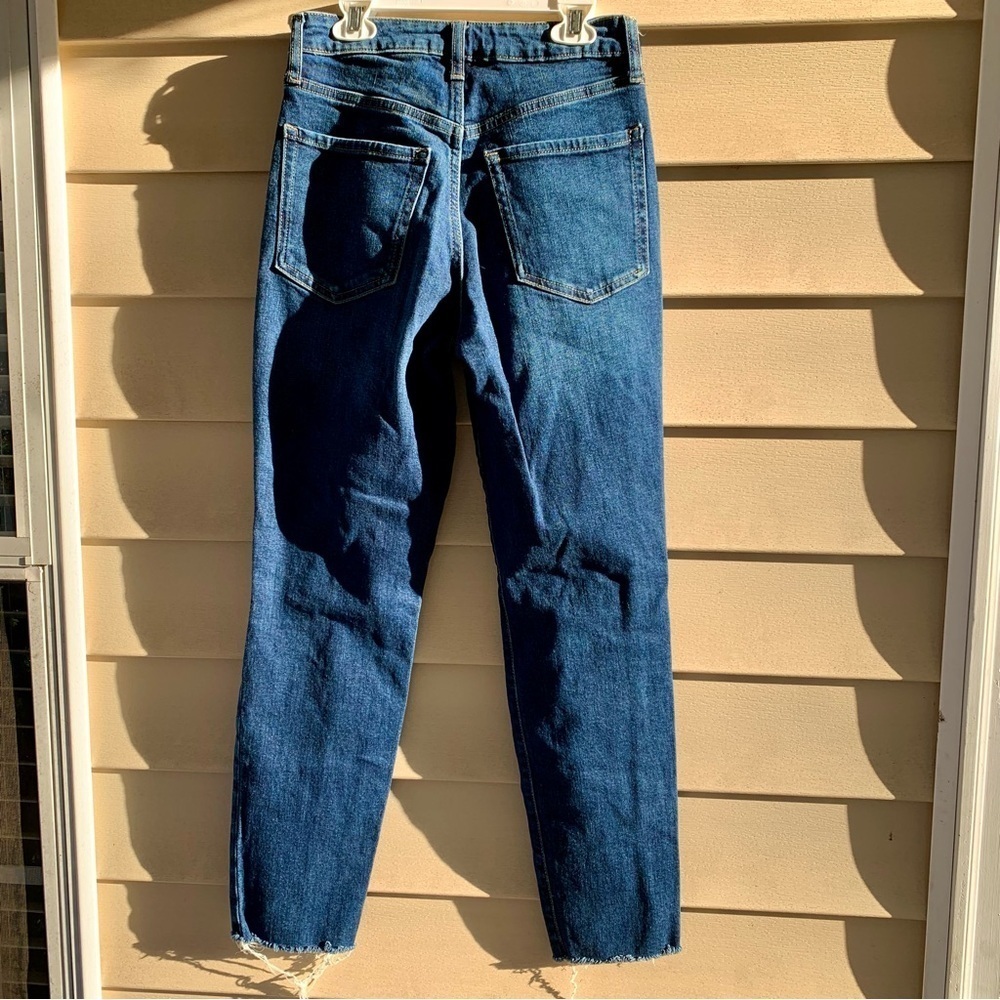 Old Navy High-rise O.G.  straight secret-smooth pockets jeans size 0‎ EUC - Picture 7 of 7